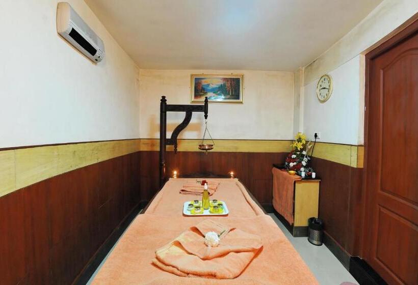 هتل Ponmariresidency