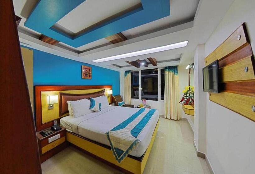 هتل Ponmariresidency