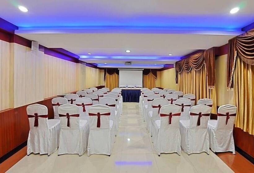 هتل Ponmariresidency