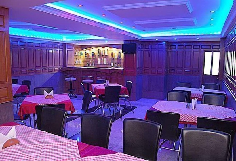 هتل Ponmariresidency