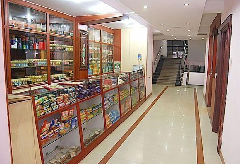 هتل Ponmariresidency