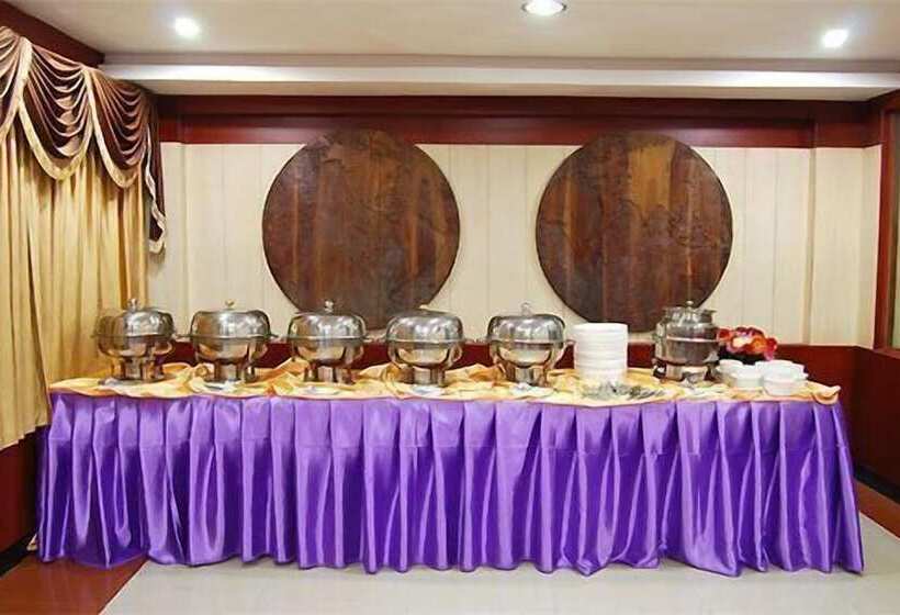 هتل Ponmariresidency