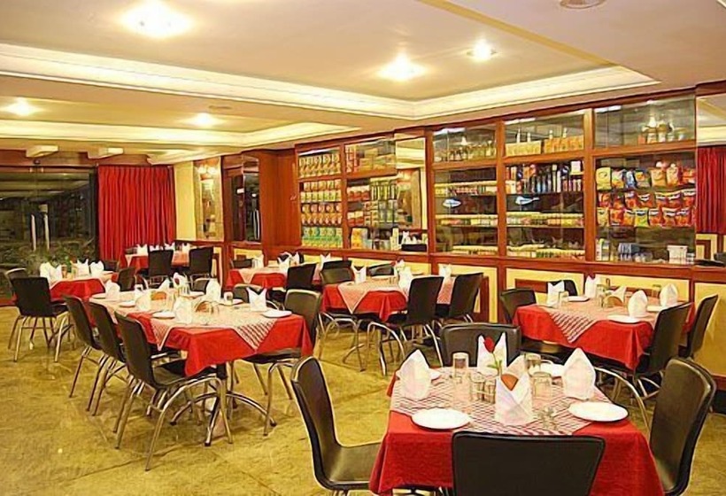 هتل Ponmariresidency