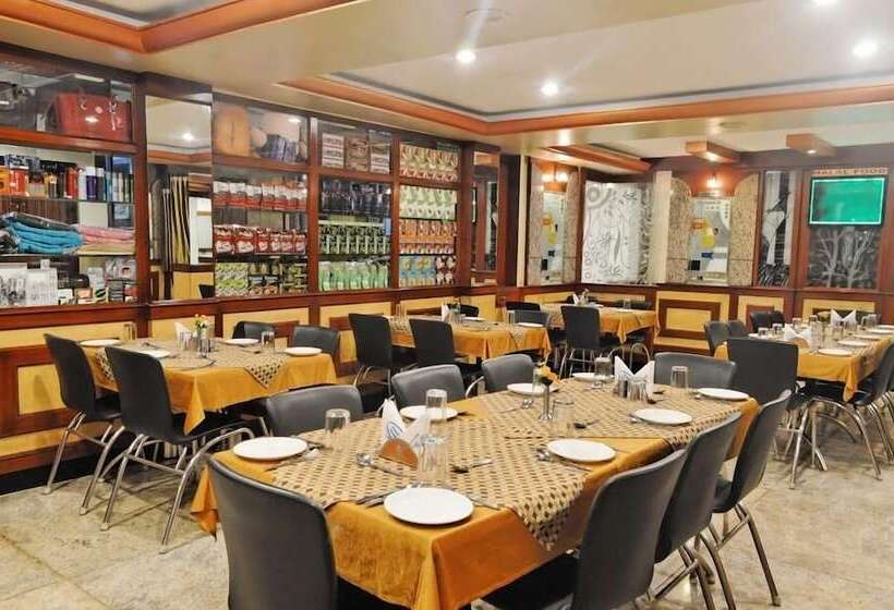 هتل Ponmariresidency