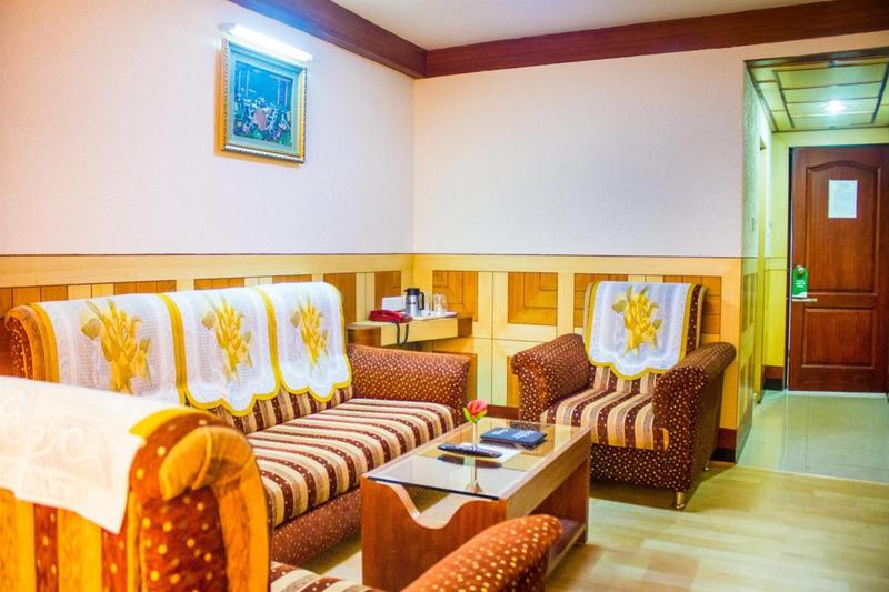 هتل Ponmariresidency