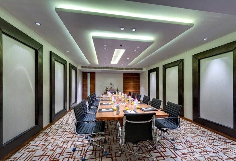 Pride Plaza Hotel, Kolkata