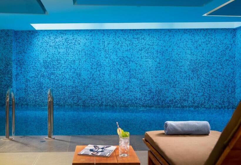 Radisson Blu Hotel Istanbul Asia