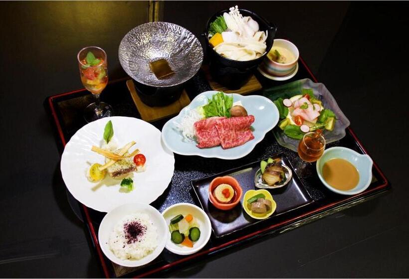 Hotel 楽気ハウス甲斐路 Raki House Kaiji