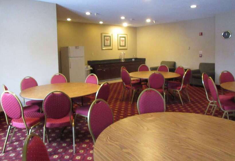 فندق Rodeway Inn