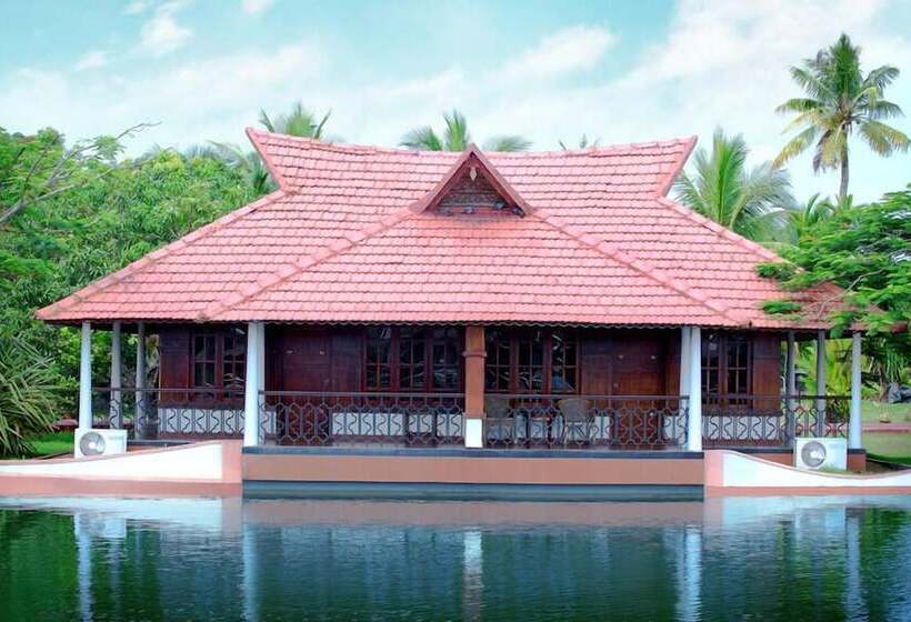 فندق Sterling Lake Palace Alleppey