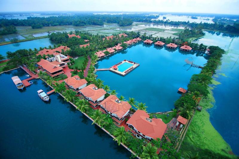 فندق Sterling Lake Palace Alleppey