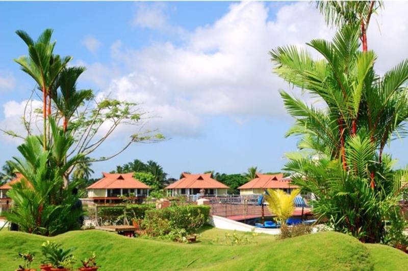 فندق Sterling Lake Palace Alleppey