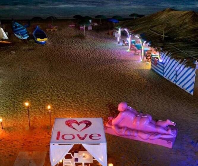 ホテル The Park Calangute Goa