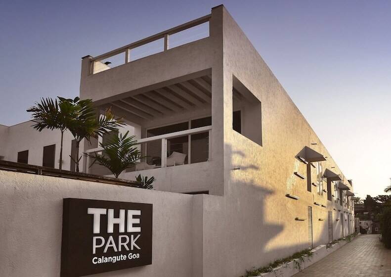 ホテル The Park Calangute Goa