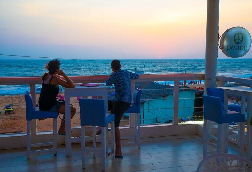 ホテル The Park Calangute Goa