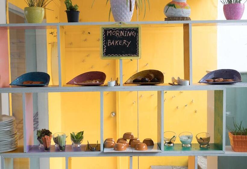 ホテル The Park Calangute Goa