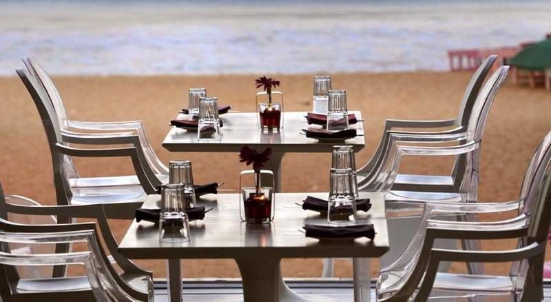 ホテル The Park Calangute Goa