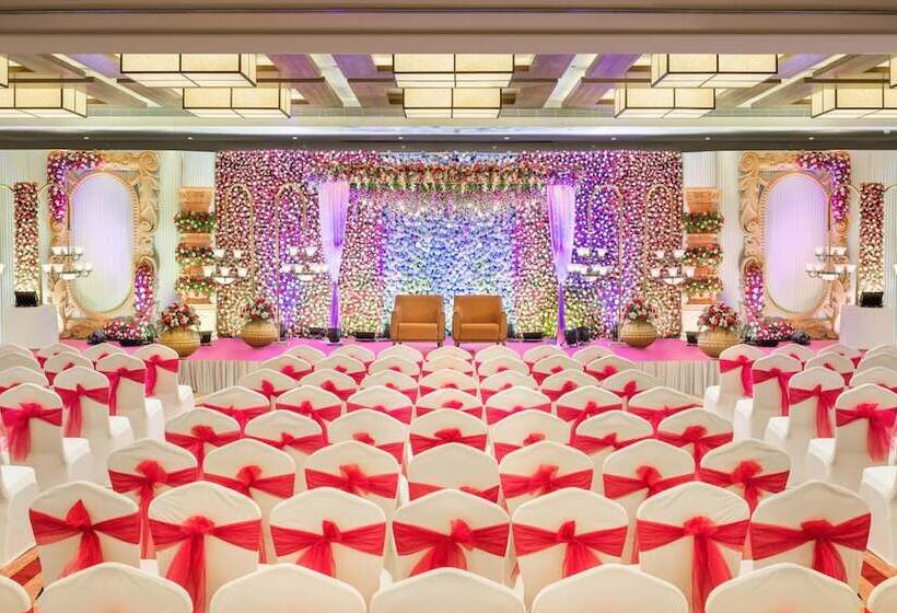 هتل The Residency Towers Coimbatore