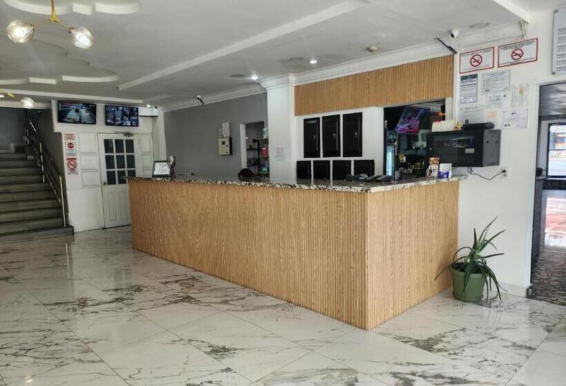 Отель Via Espana