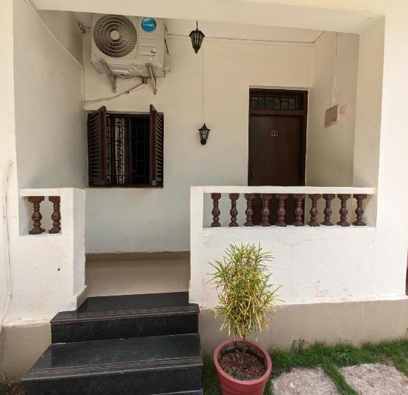 호텔 Vinsons Cottages