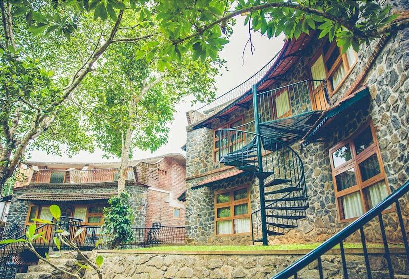 Отель Wildernest