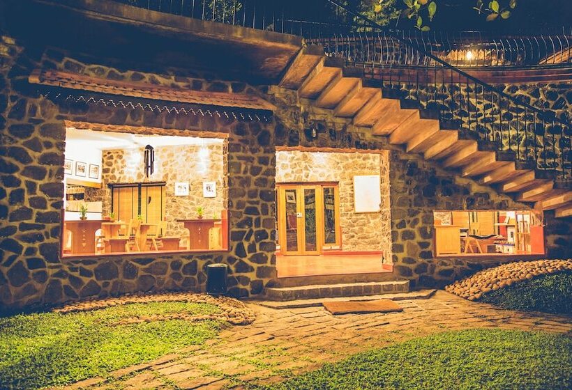 Отель Wildernest