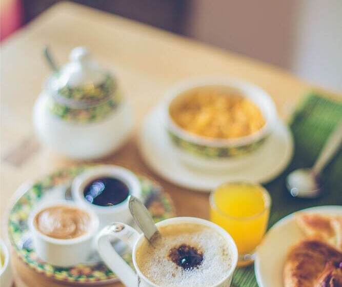 Отель Wildernest