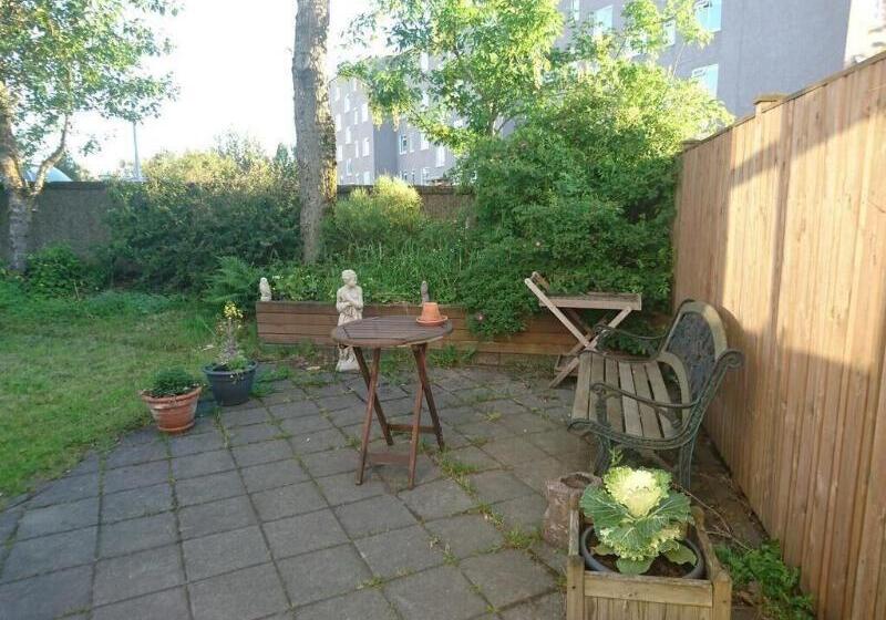 تختخواب و صبحانه Alba Guesthouse