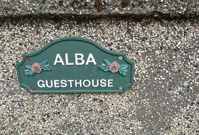 تختخواب و صبحانه Alba Guesthouse