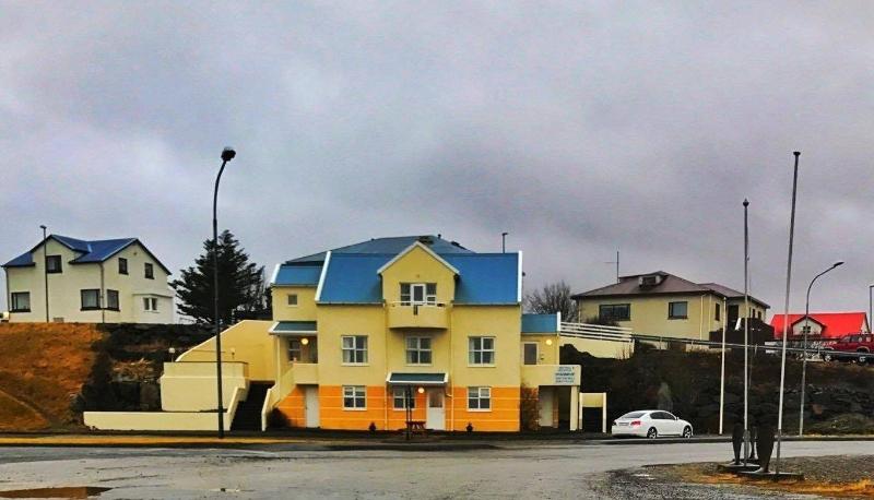 تختخواب و صبحانه Guesthouse Hvammur