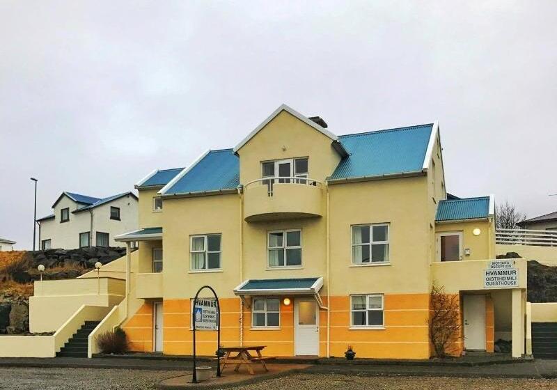 تختخواب و صبحانه Guesthouse Hvammur