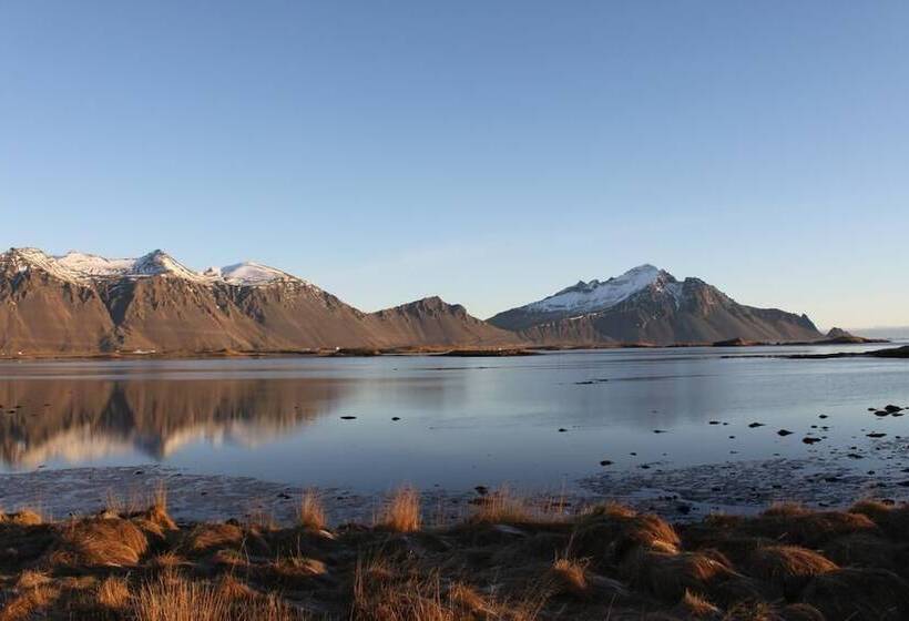 تختخواب و صبحانه Guesthouse Hvammur