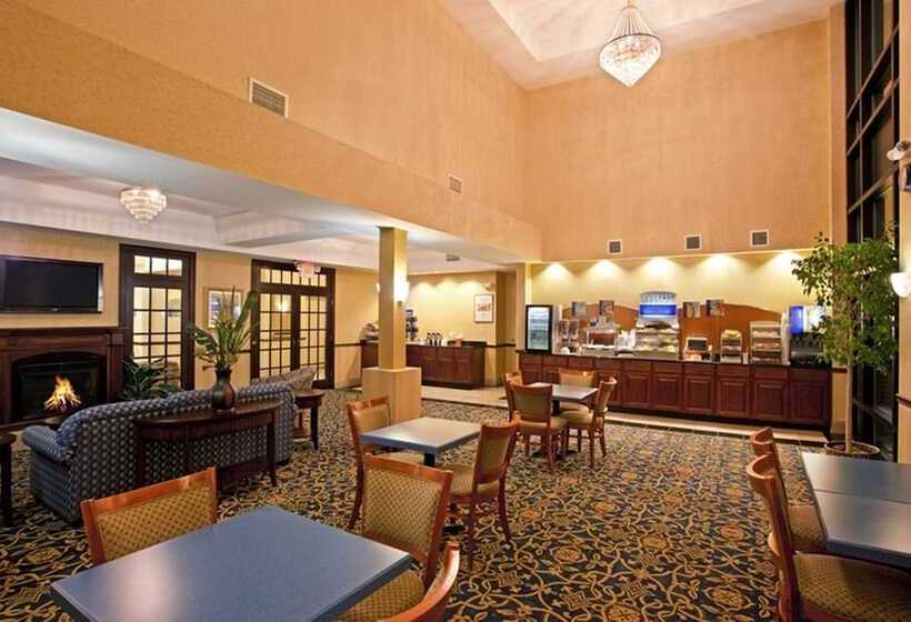 Holiday Inn Express Hotel & Suites Cleveland Richfield, An Ihg