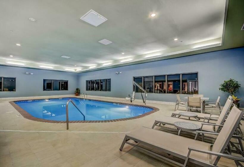 فندق Holiday Inn Express & Suites Greenville Airport, An Ihg