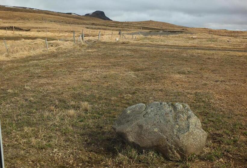 هتل Neðra Vatnshorn