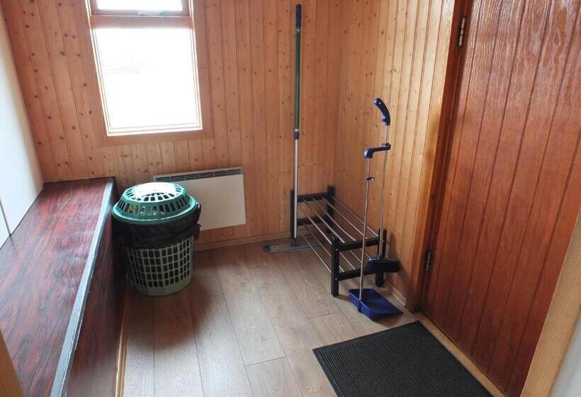 هتل Neðra Vatnshorn