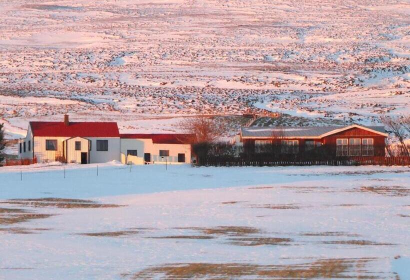 هتل Neðra Vatnshorn