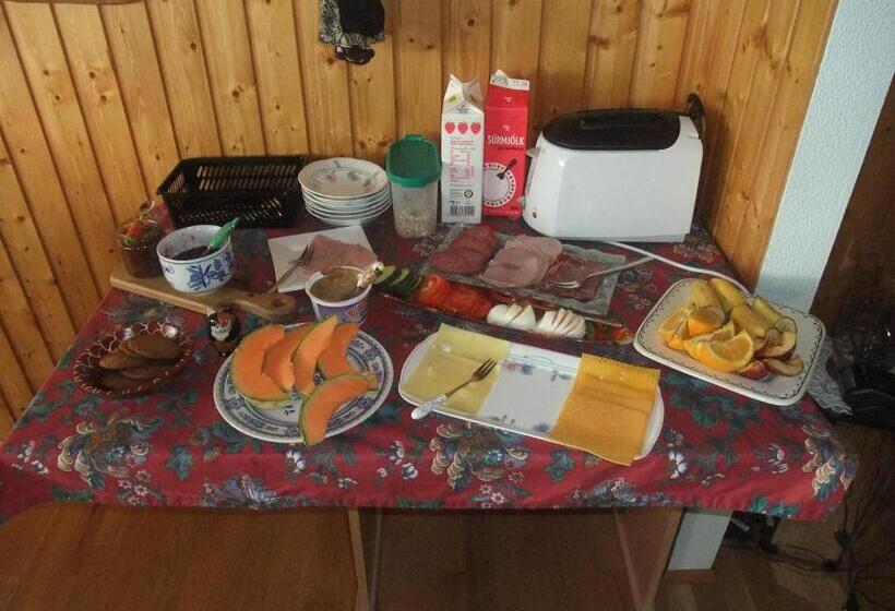 هتل Neðra Vatnshorn