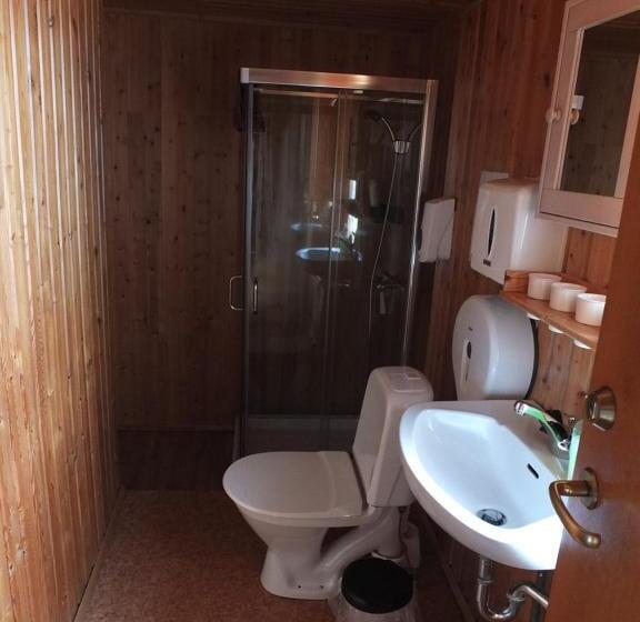 هتل Neðra Vatnshorn