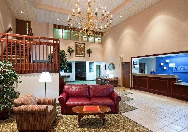 호텔 Baymont Inn & Suites By Wyndham Findlay