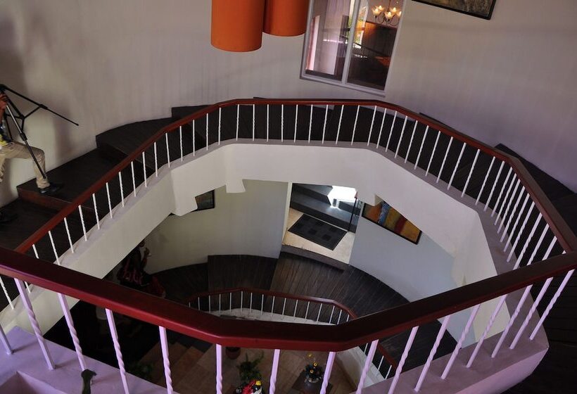 בית מלון כפרי Benzz Park Family Resort Kodaikanal