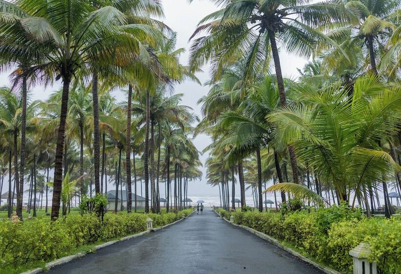 فندق Blue Ocean The Fern Resort & Spa Ganpatipule