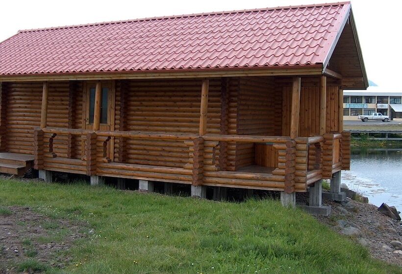 هتل Brimnes Cabins