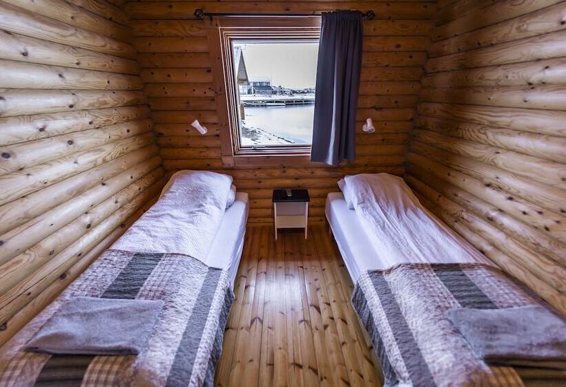 هتل Brimnes Cabins