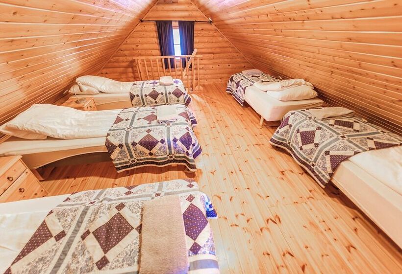 هتل Brimnes Cabins