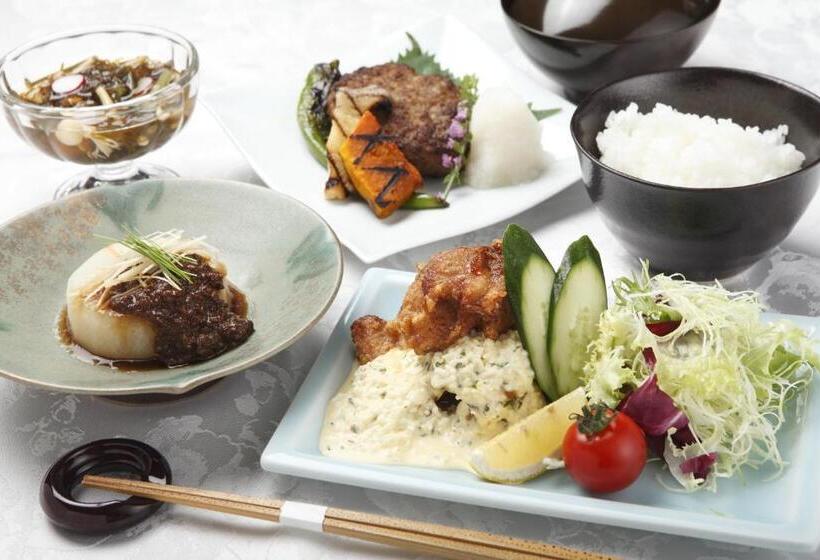 فندق Claire Higasa