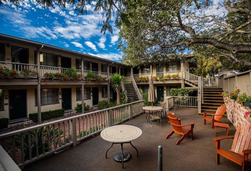 בית מלון כפרי Comfort Inn Carmel By The Sea