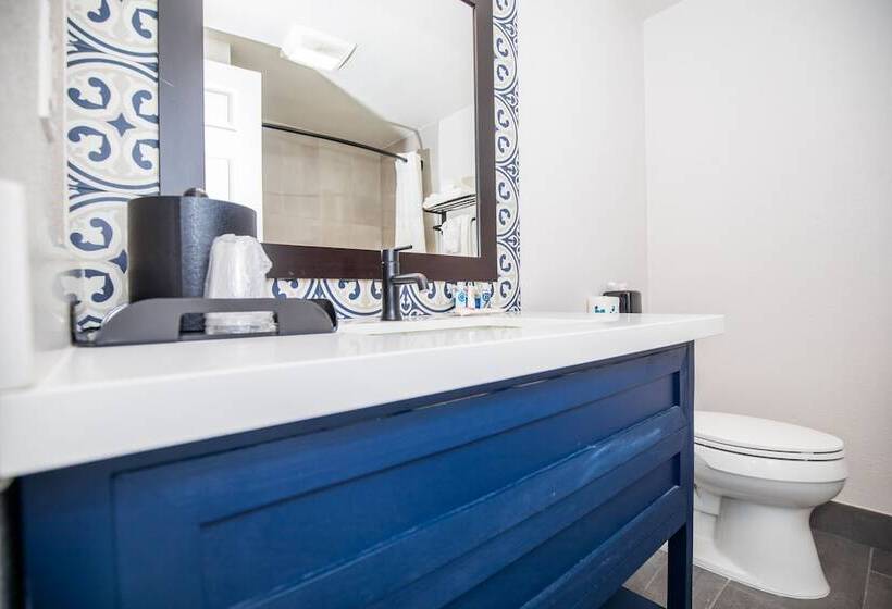 בית מלון כפרי Comfort Inn Carmel By The Sea