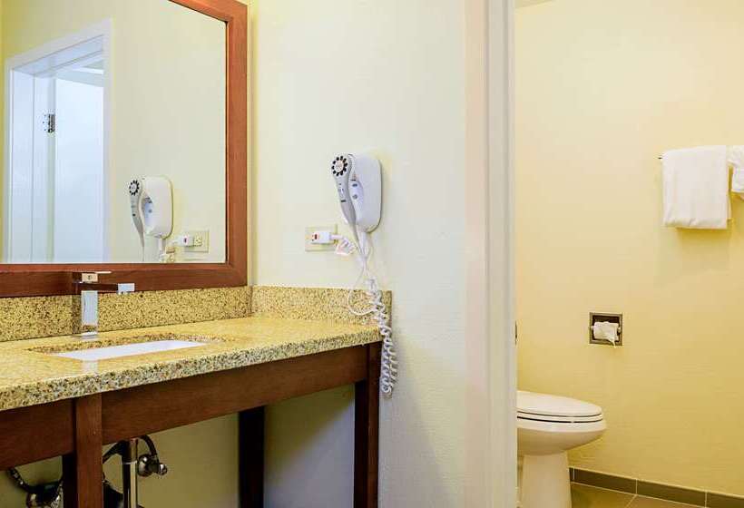 فندق Comfort Inn Monterey Peninsula Airport