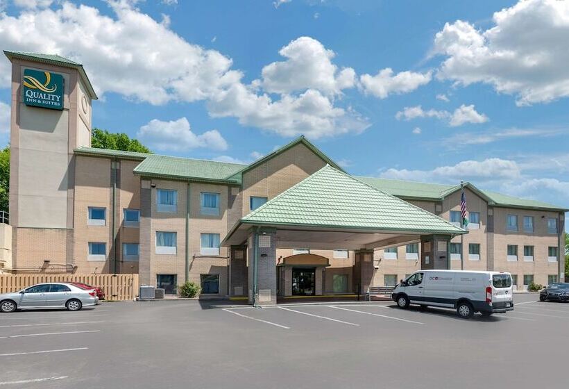 호텔 Comfort Inn & Suites